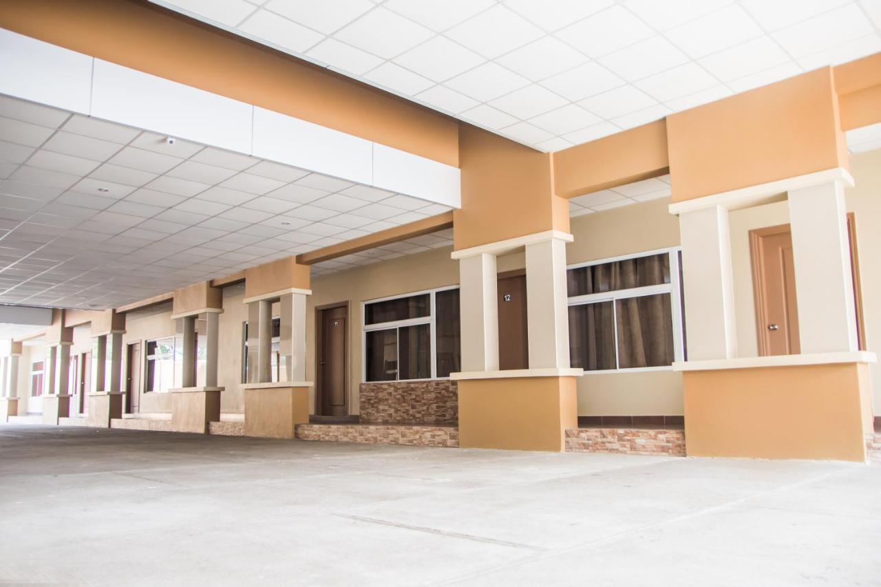 Hm Hotel Choluteca Buitenkant foto